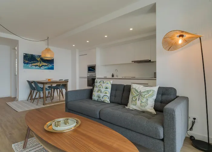 Pearl Retreat By Madeira * 卡马拉-德洛布什